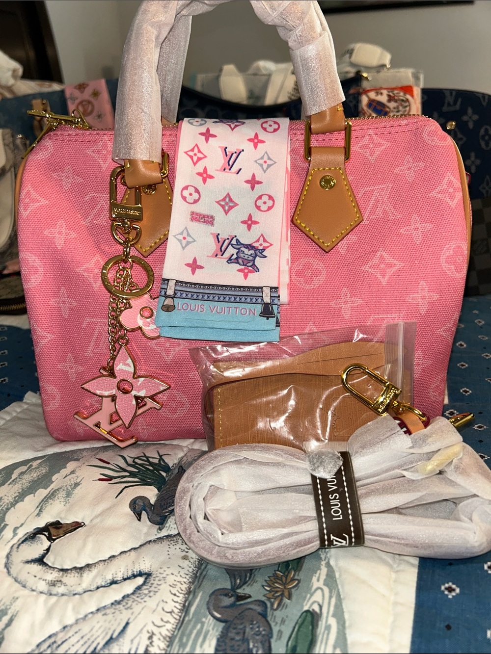 Designer fashion Canvas Pink 25 cm Speedy Bandoulière Bag